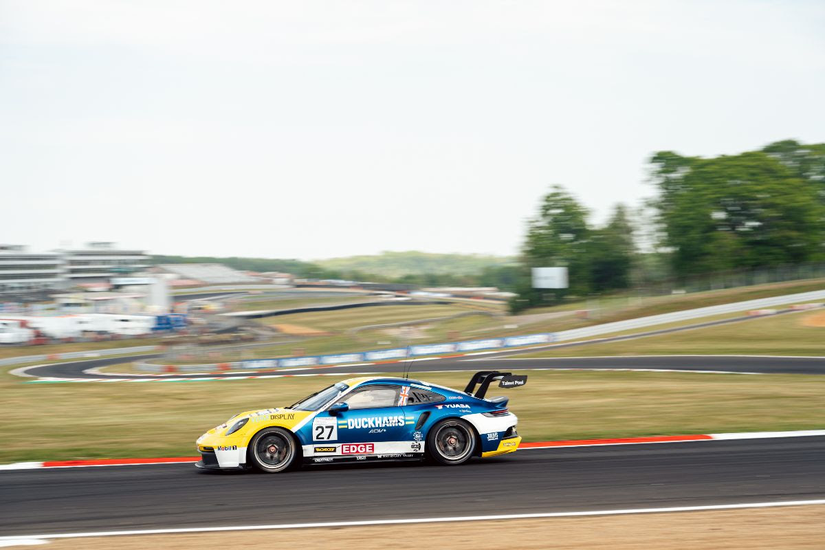 Tofts takes first Porsche Carrera Cup GB class win of the season for Duckhams Yuasa Racing