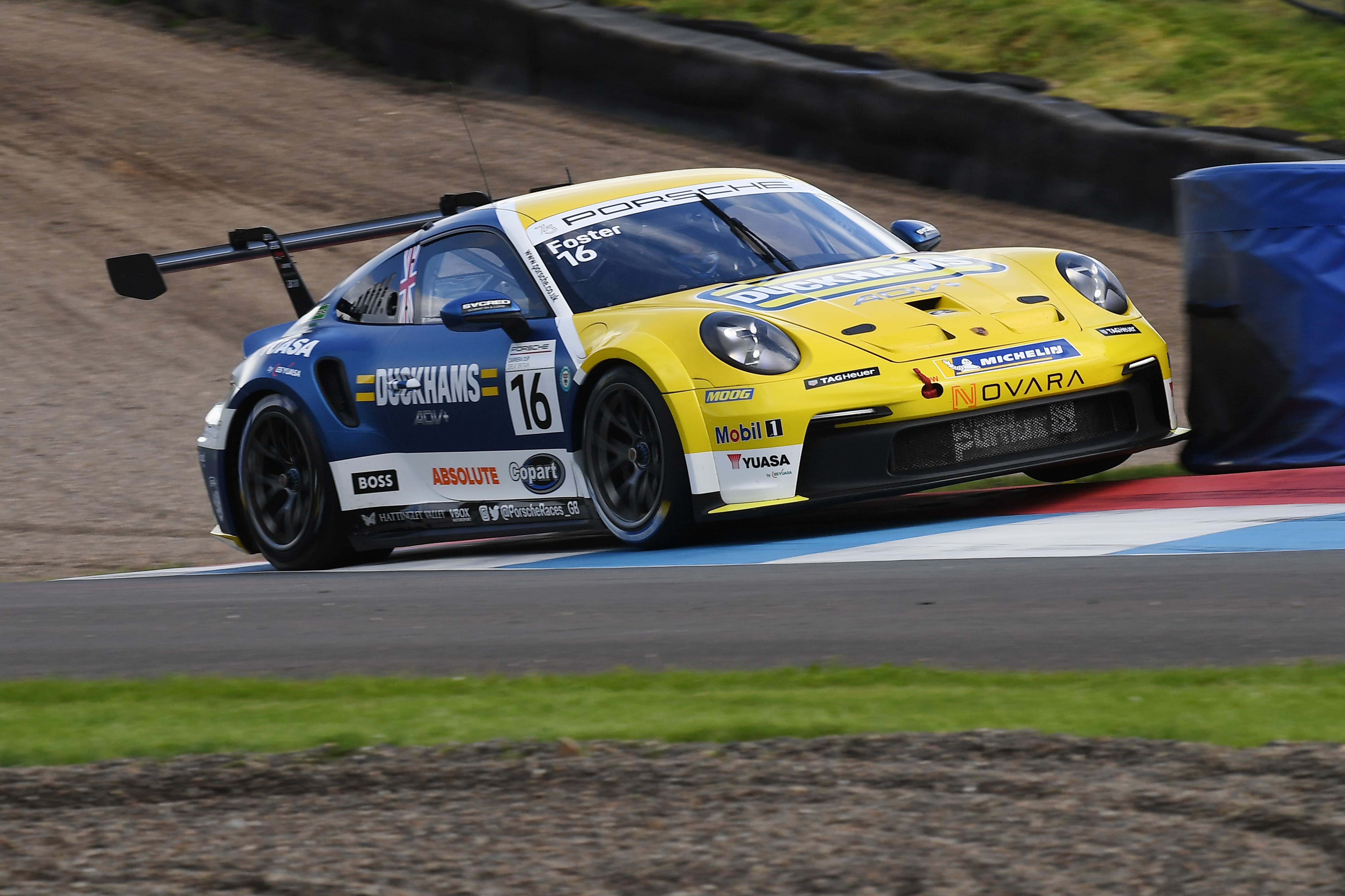 Duckhams Yuasa Racing continues push for double Porsche title success