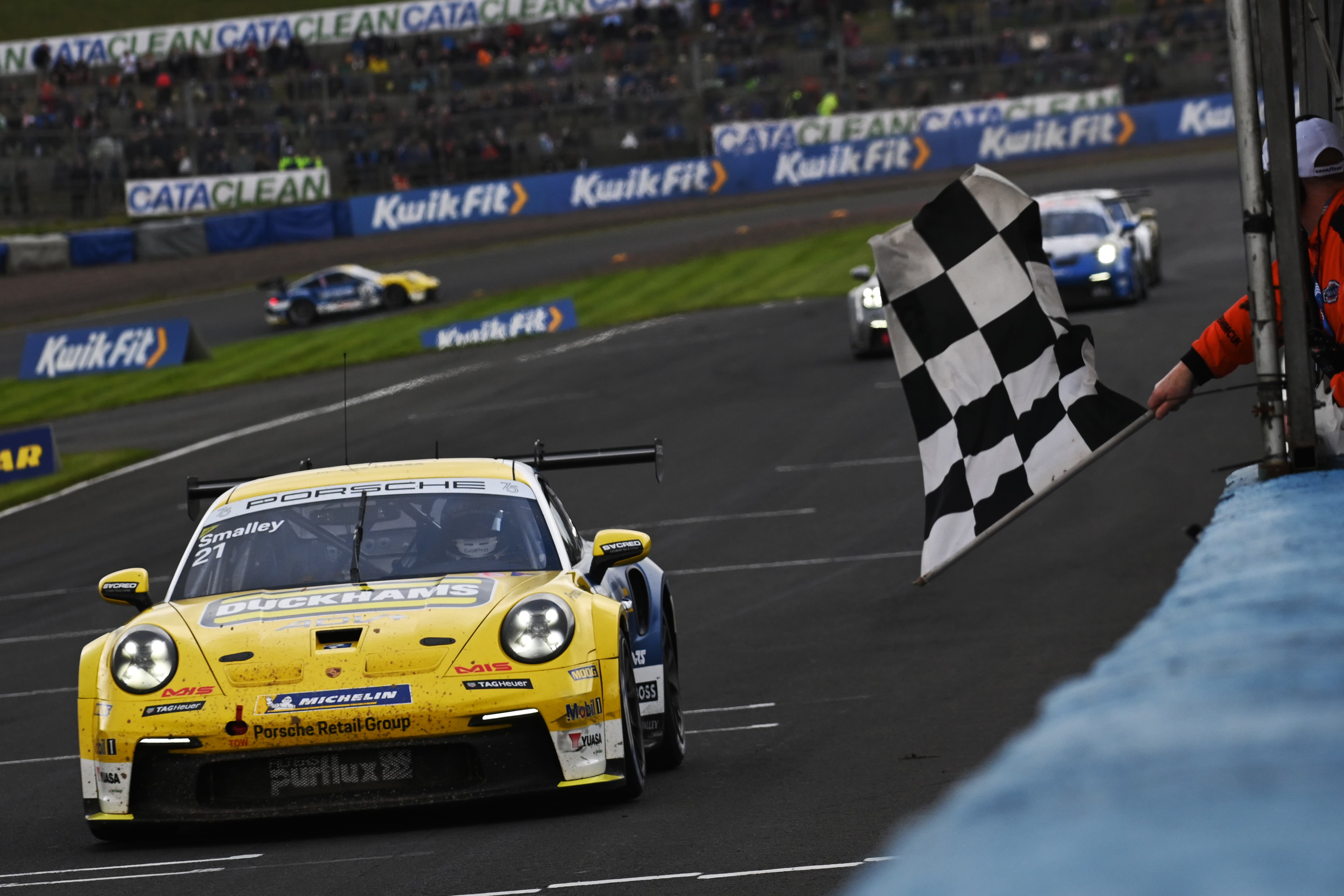 Duckhams Yuasa Racing extends Porsche Carrera Cup GB championship lead